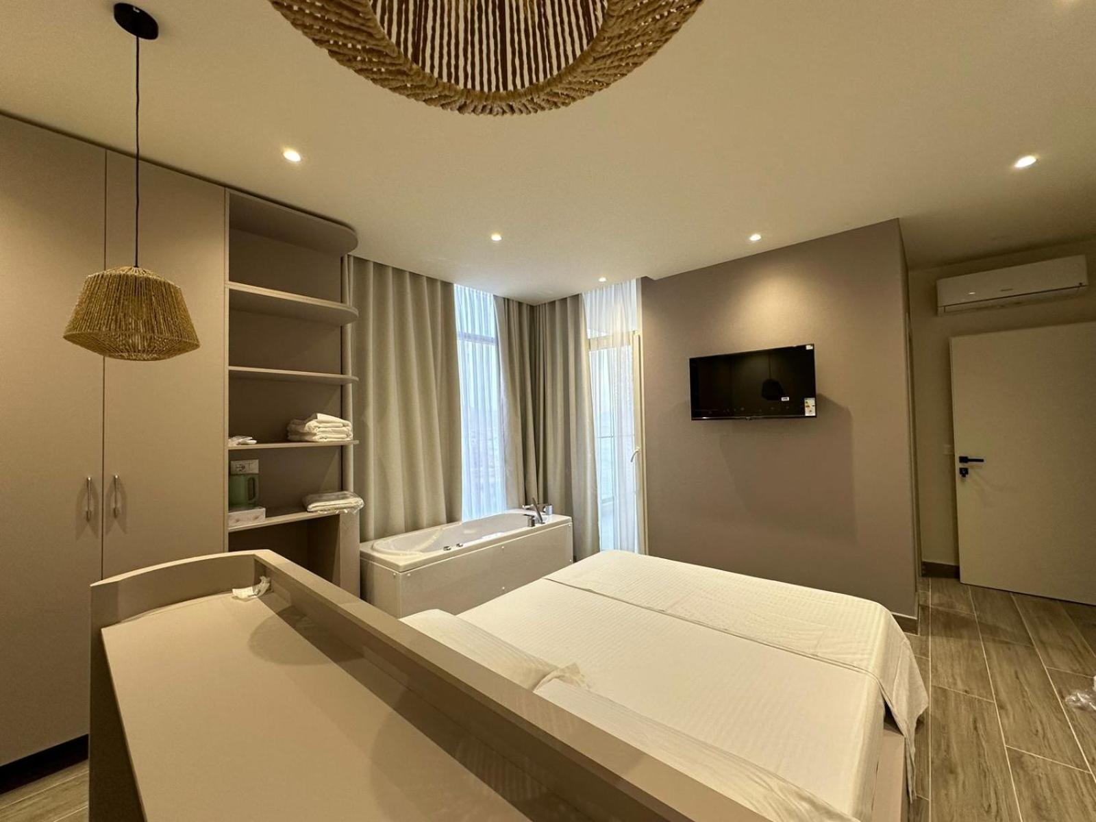 Oni Rooms Saranda Buitenkant foto